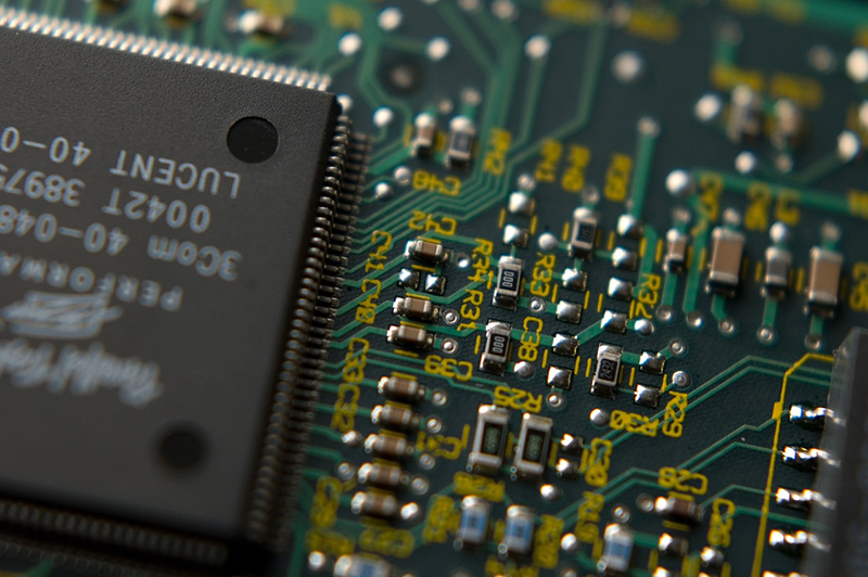 Semiconductor_Electrical-Circuit